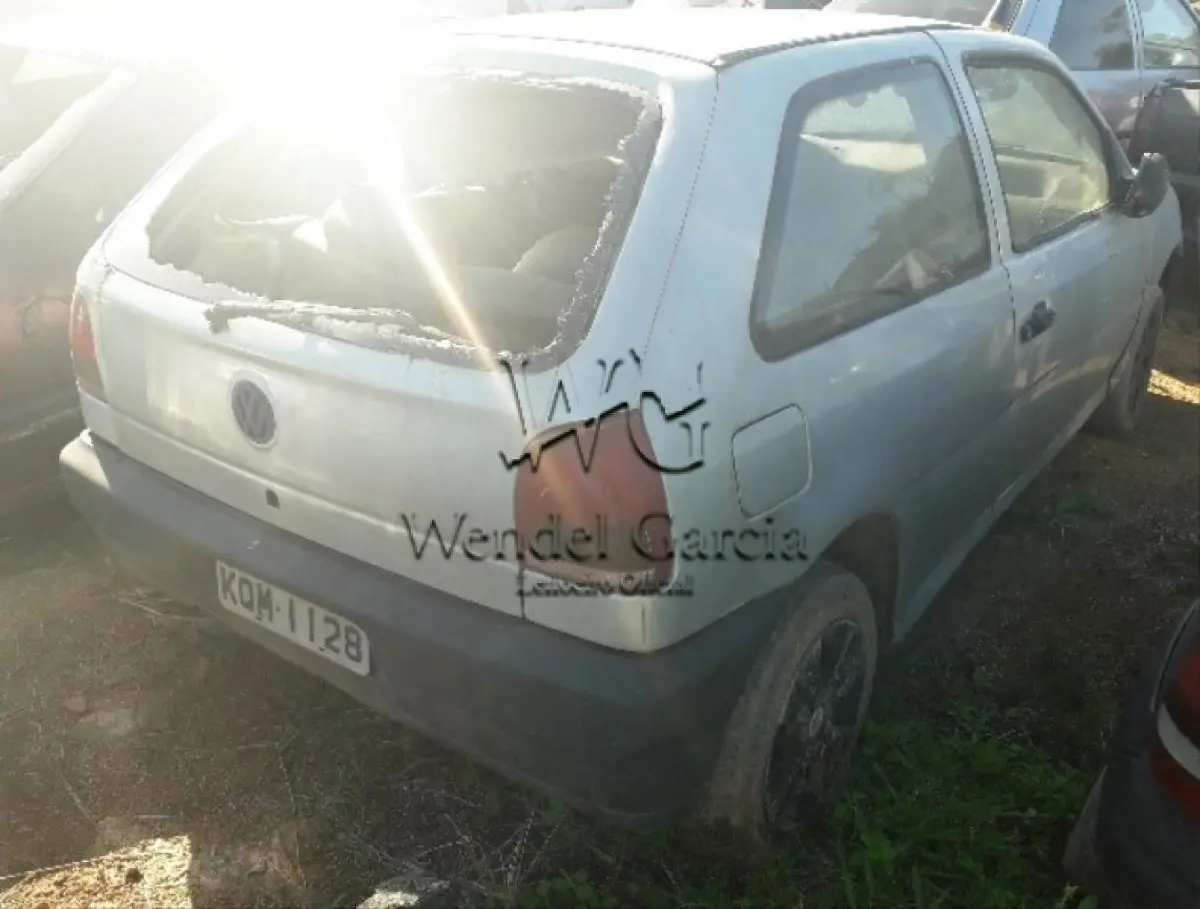 LOTE 077 - SUCATA: VW/GOL 1000I