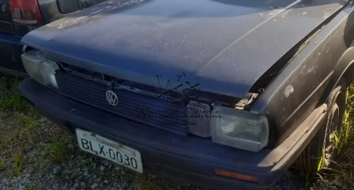 LOTE 386 - SUCATA: VW/SANTANA GLS 2000