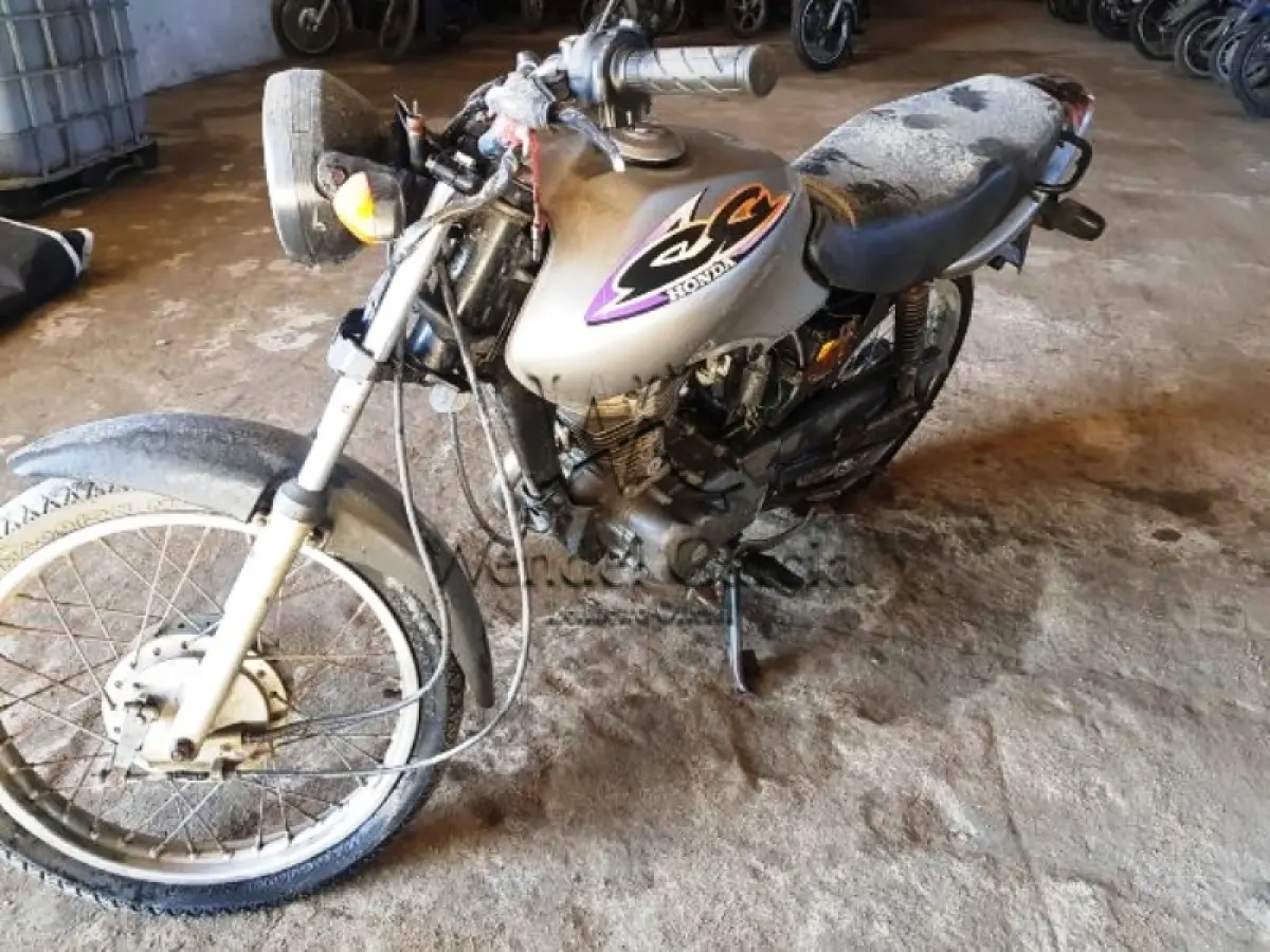 LOTE 069 - SUCATA: HONDA/CG 125 TITAN KS