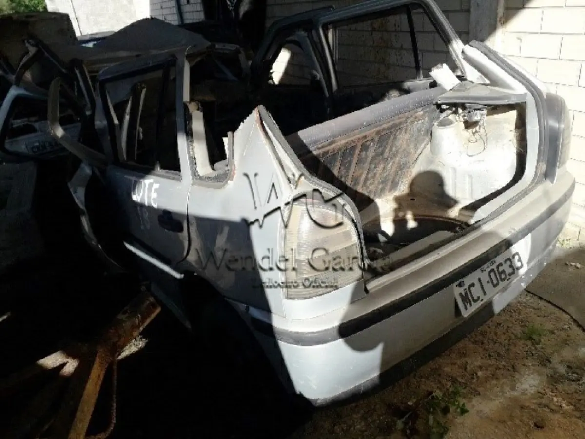 LOTE 018 - SUCATA: VW/GOL 1.0