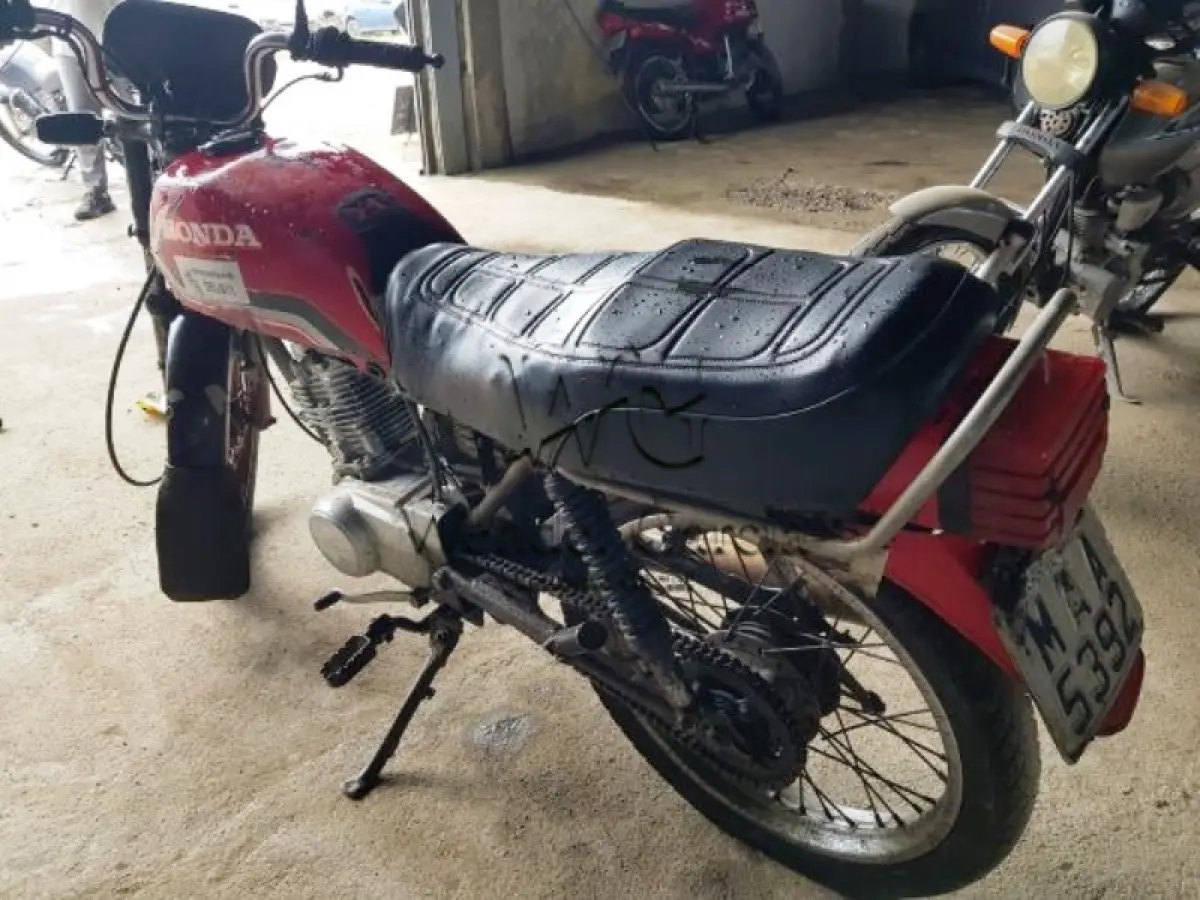 LOTE 118 - SUCATA: HONDA/CG 125