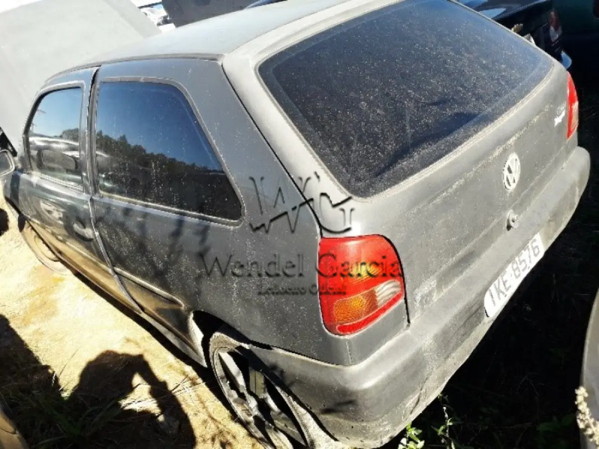 LOTE 023 - SUCATA: VW/GOL SPECIAL