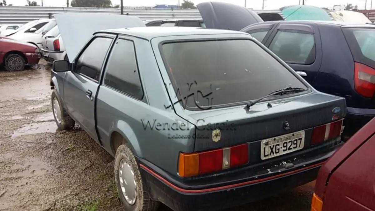 LOTE 427 - SUCATA: FORD/ESCORT 1.0 HOBBY