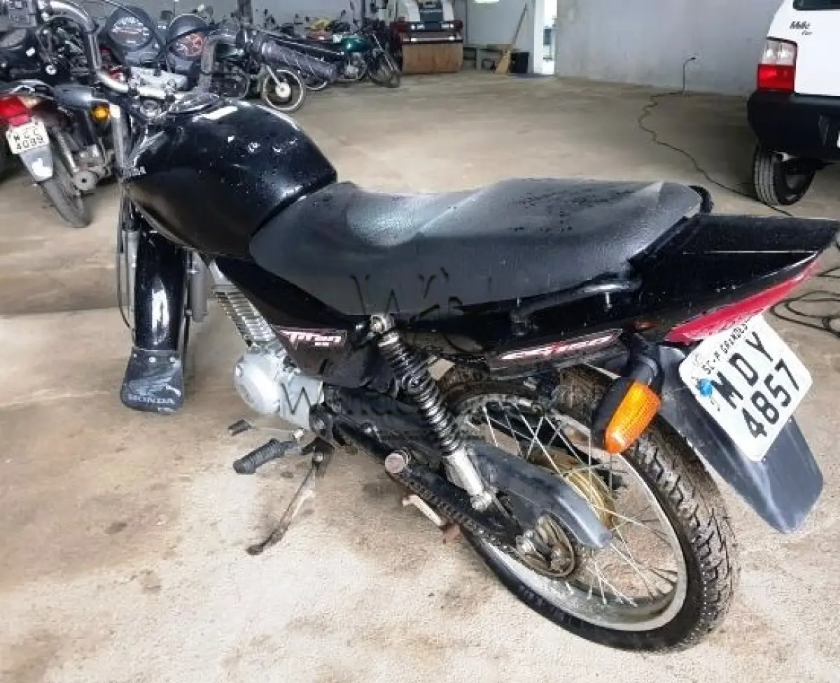 LOTE 123 - HONDA/CG 150 TITAN KS