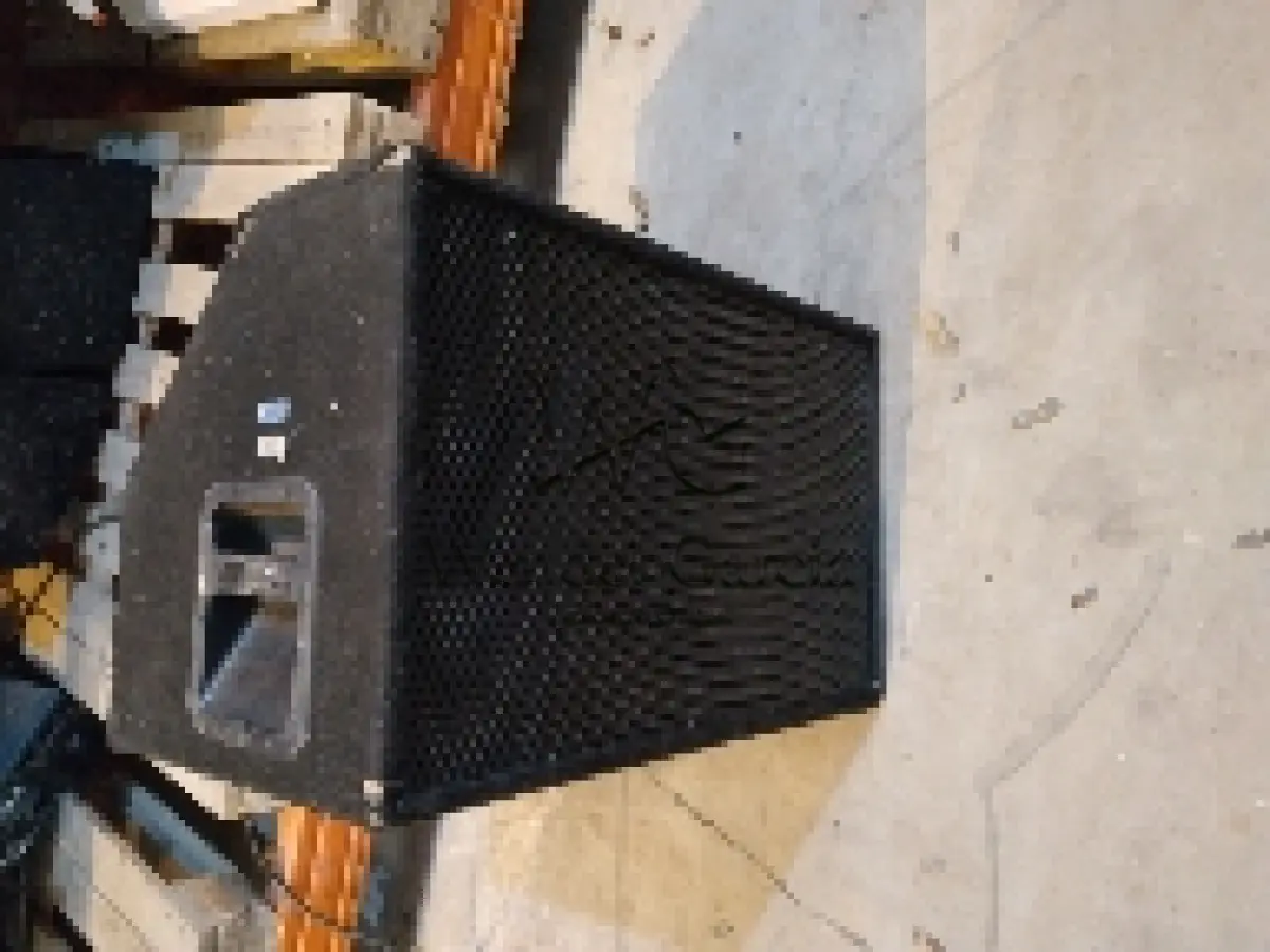 LOTE 006 - 04 SONOFLETORES ACUSTICOS TIPO MONITOR DE PALCO TAG AUDI MOD TM1152VTI