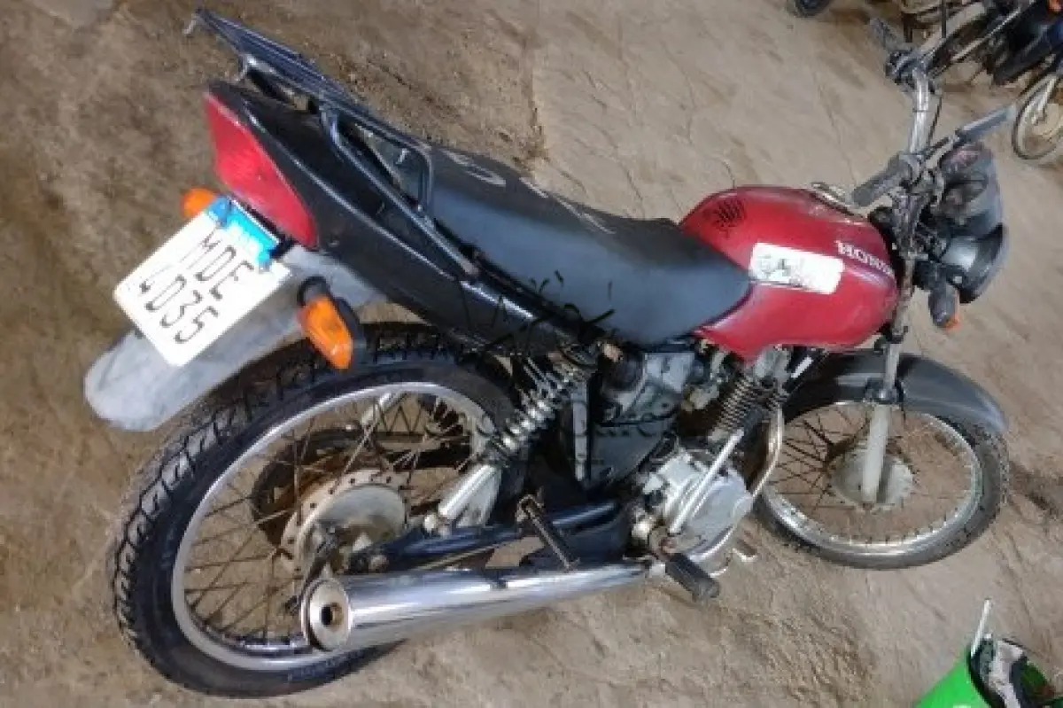 LOTE 008 - HONDA/CG 125 FAN