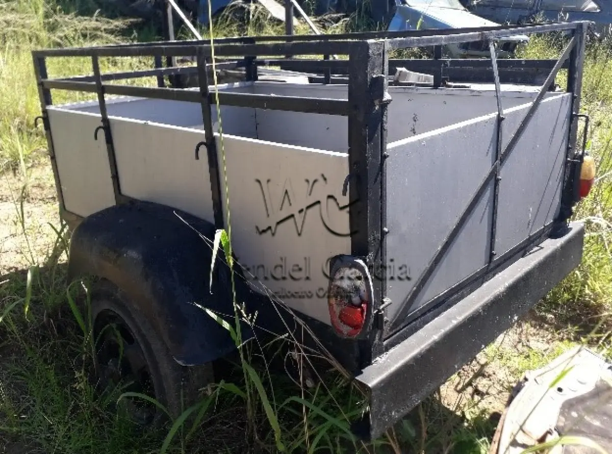 LOTE 085 - FABRICACAO PROPRIA