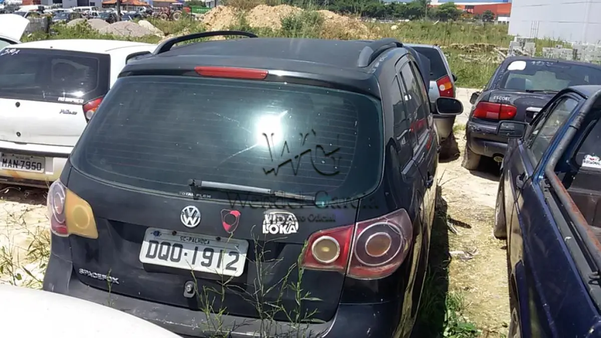 LOTE 404 - I/VW SPACEFOX COMFORT