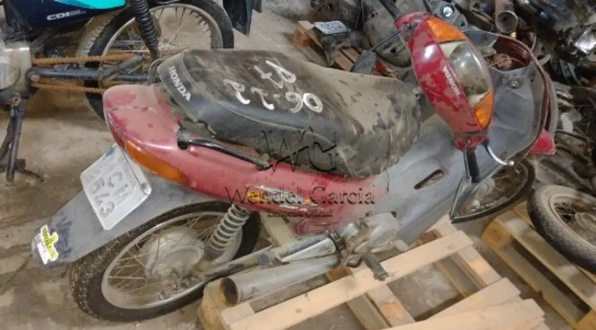 LOTE 148 - HONDA/C100 BIZ ES