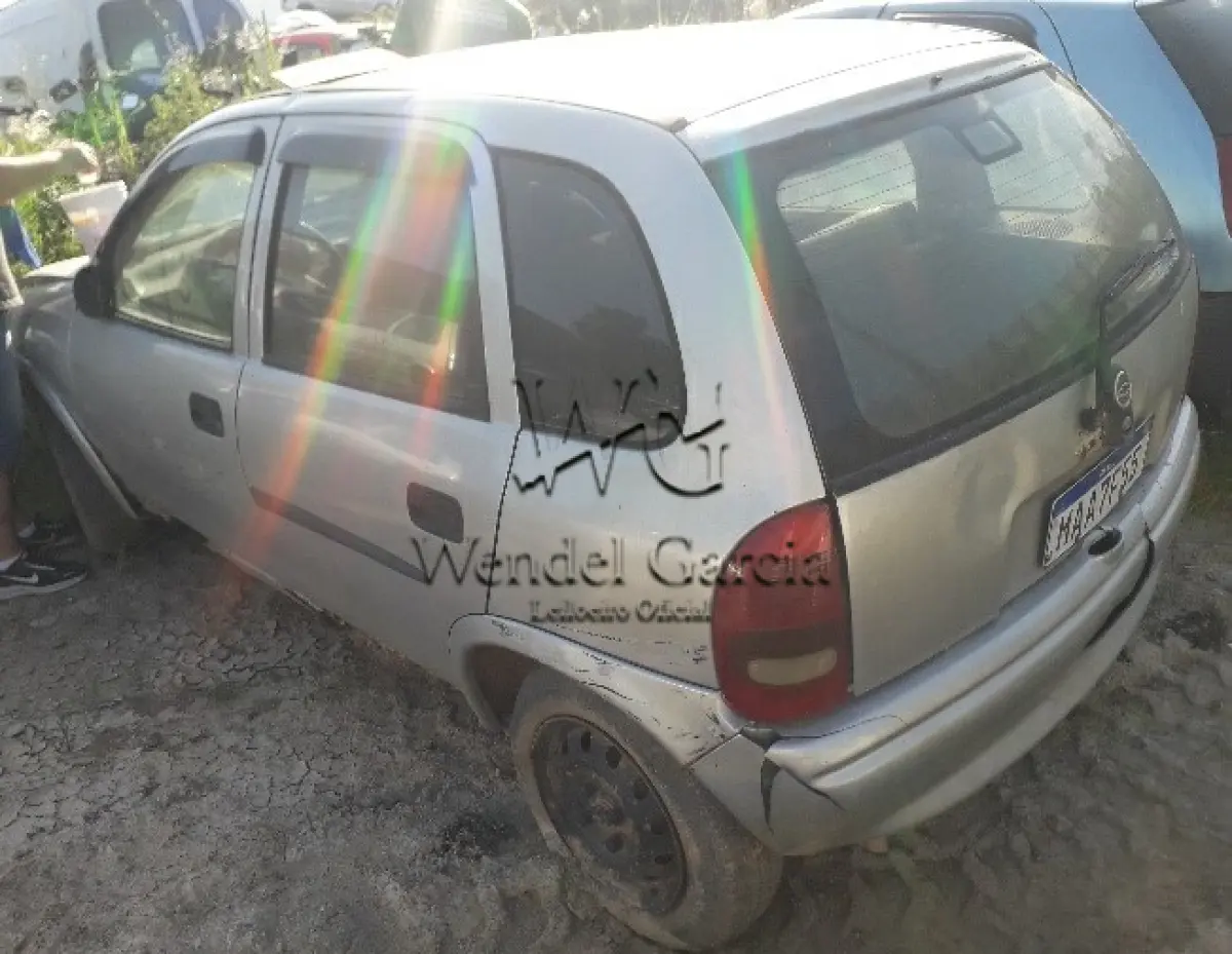 LOTE 111 - GM/CORSA WIND