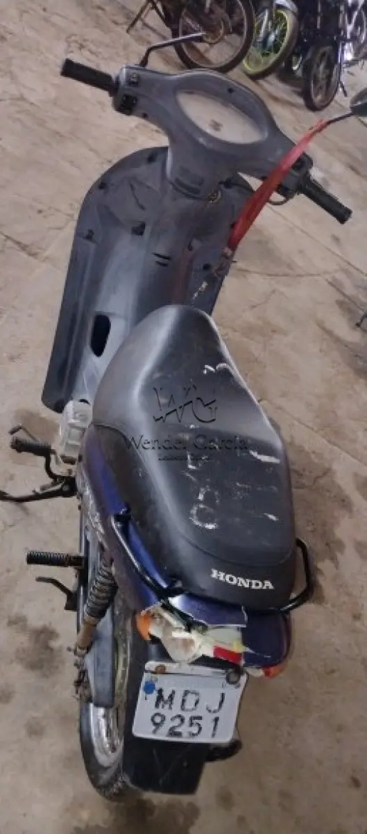 LOTE 068 - HONDA/C100 BIZ ES