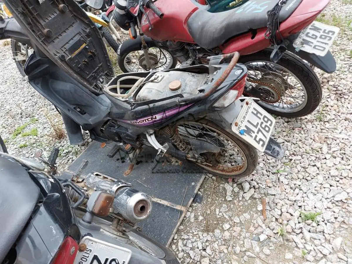 LOTE 450 - YAMAHA/T115 CRYPTON ED