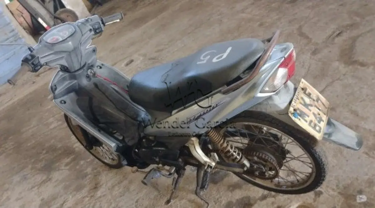 LOTE 034 - YAMAHA/T115 CRYPTON ED