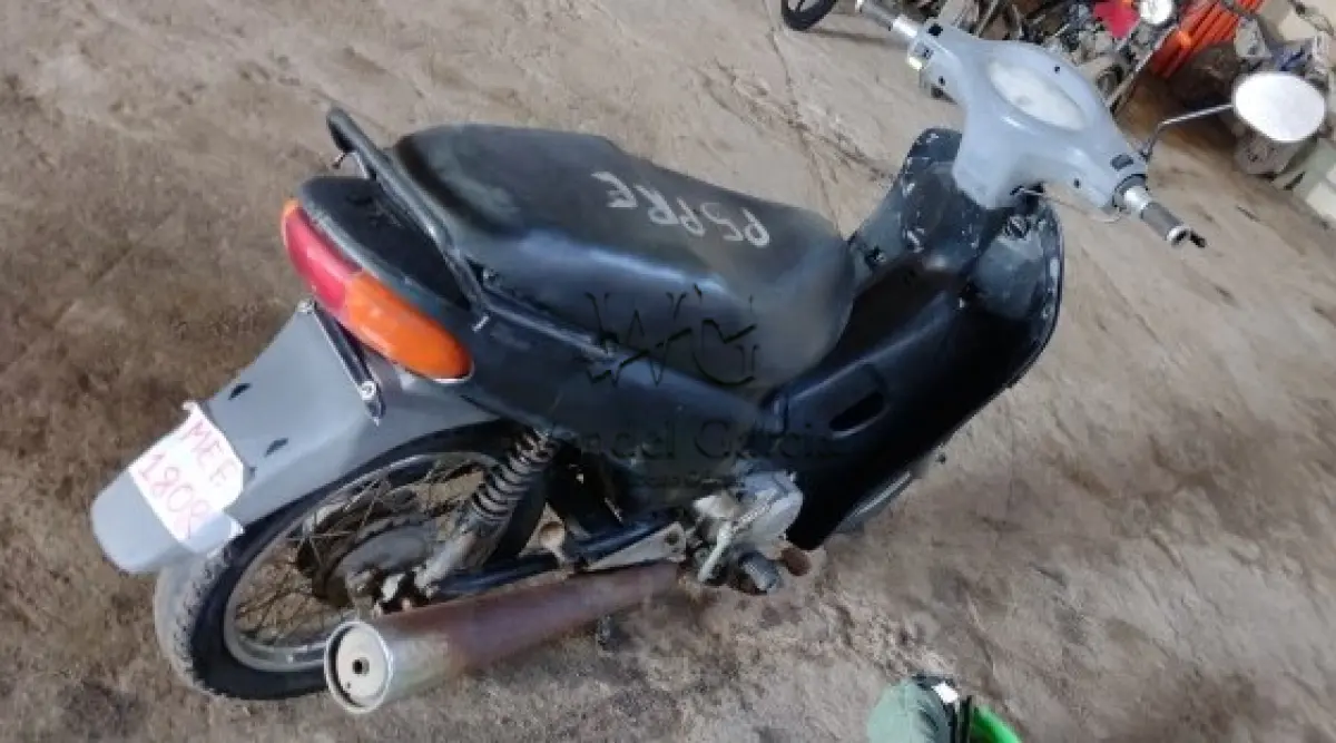 LOTE 001 - HONDA/C100 BIZ