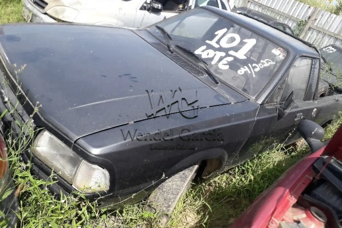 LOTE 101 - FORD/PAMPA GL