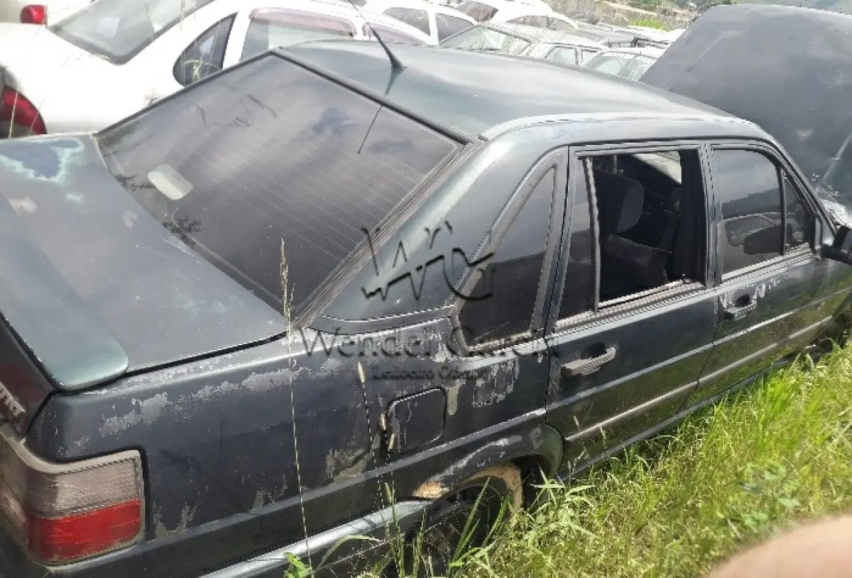 LOTE 012 - VW/SANTANA 2000 MI