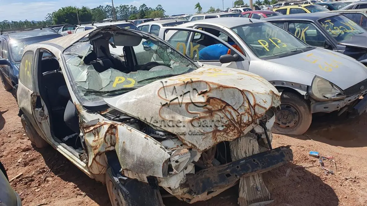 LOTE 658 - GM/CORSA WIND