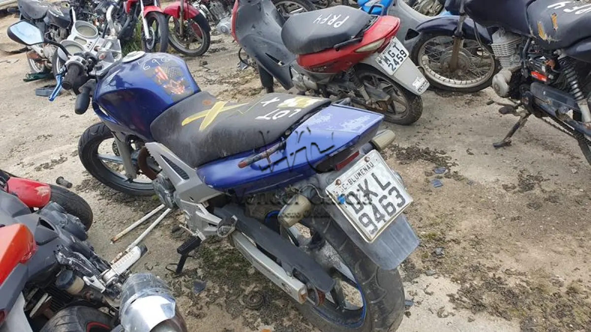 LOTE 696 - HONDA/CBX 250 TWISTER