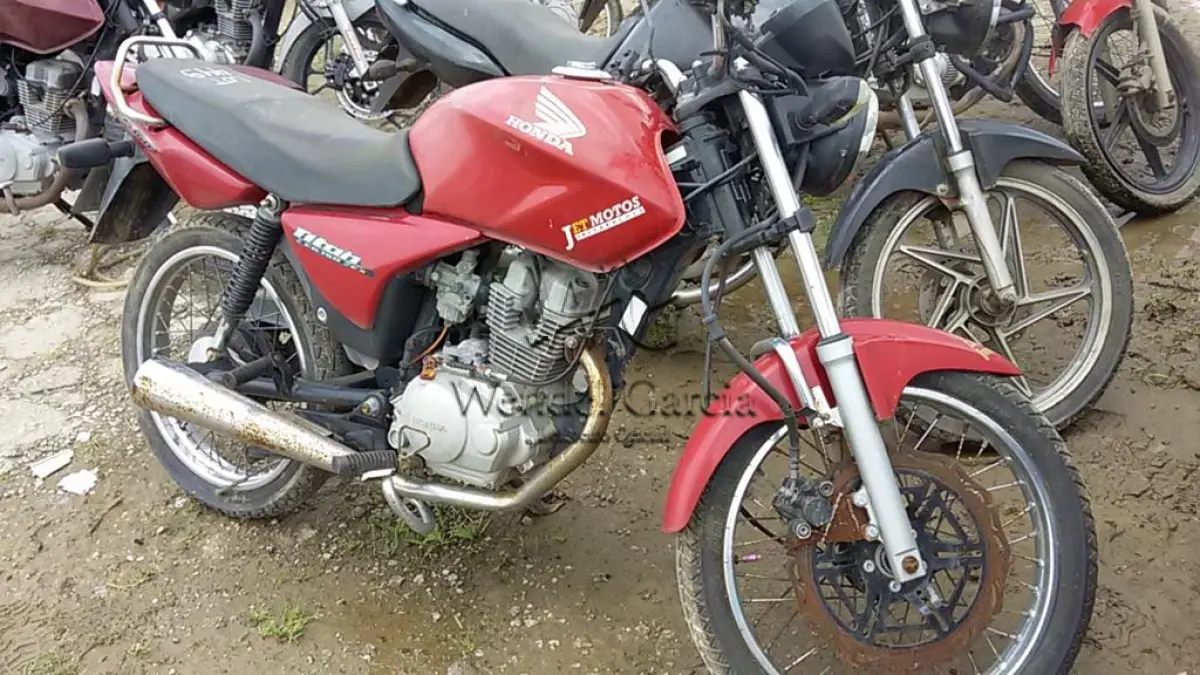 LOTE 745