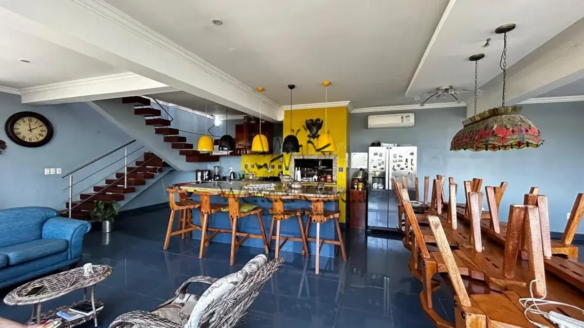 LOTE 001 - Excelente Casa no bairro Cristal, 5 quartos, 600m², em área de 995 m². matrícula nº 29.523.