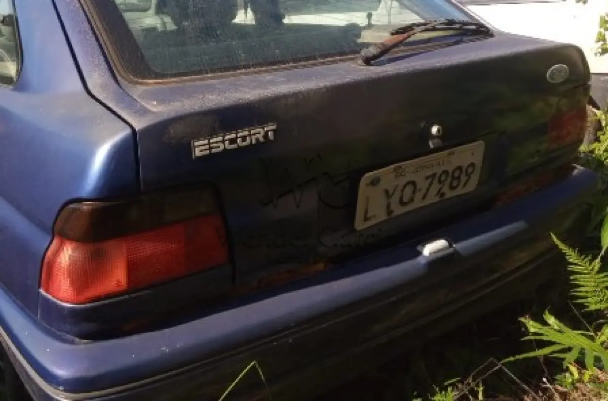 LOTE 404 - SUCATA: IMP/FORD ESCORT 1.8I GL