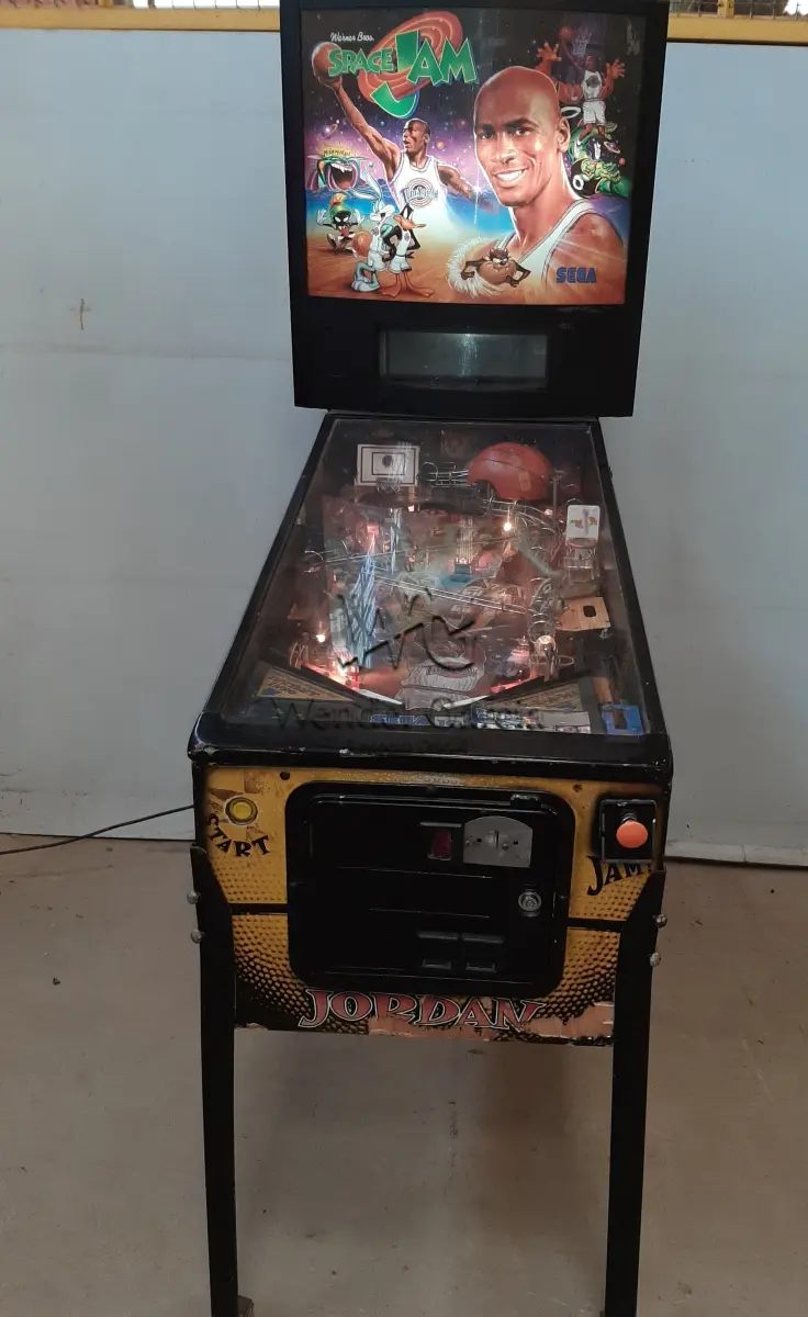 LOTE 010 - FLIPERAMA SPACE JAM - 110V
