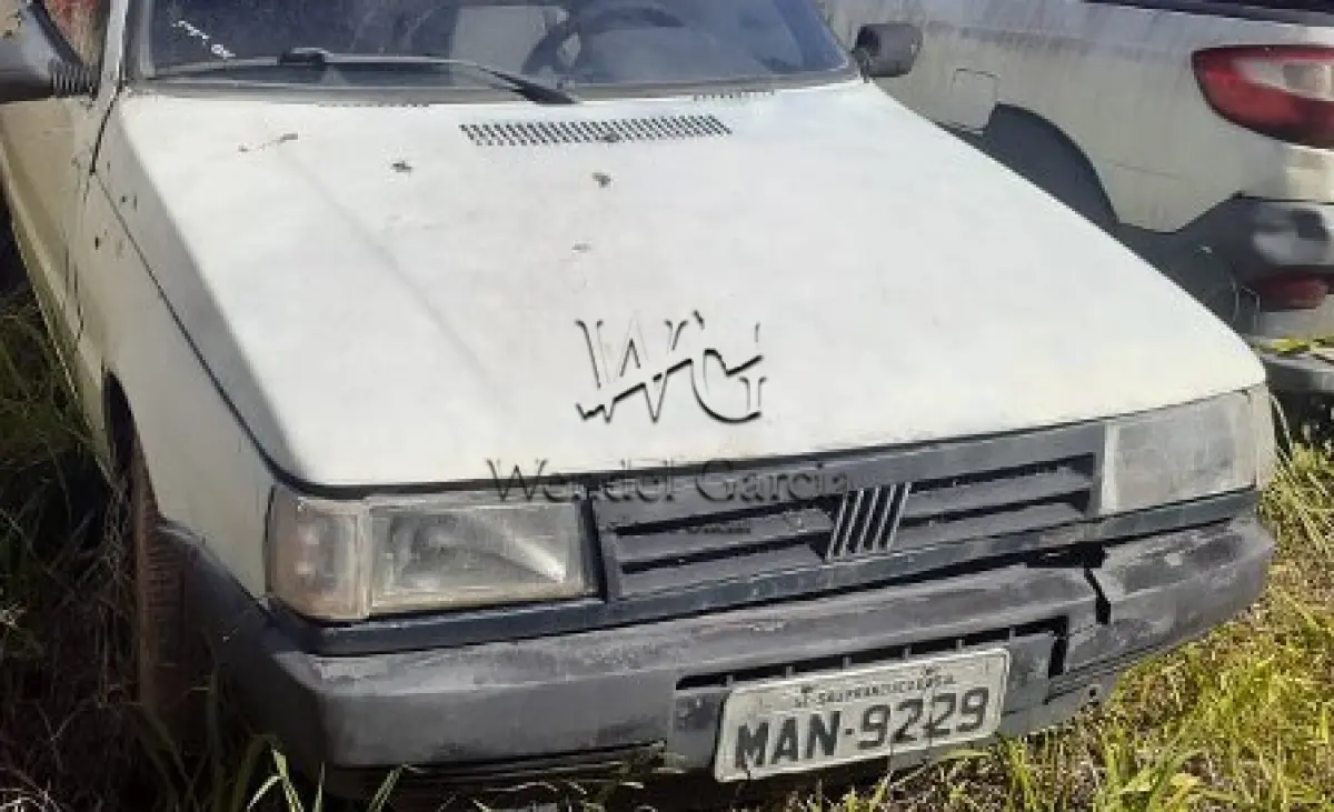 LOTE 374 - SUCATA: FIAT/UNO MILLE EX