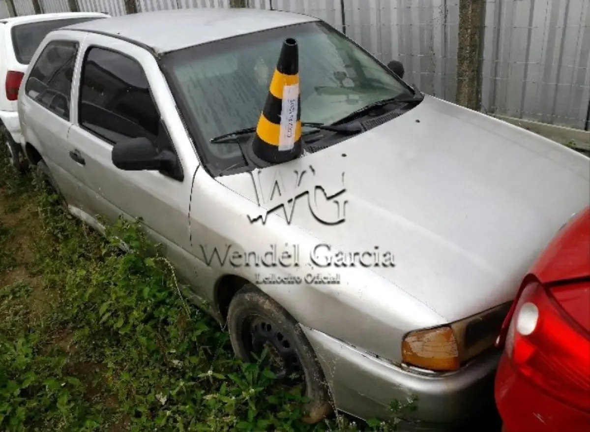 LOTE 083 - SUCATA: VW/GOL I