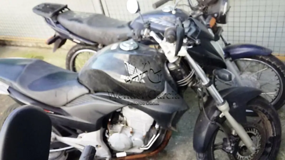 LOTE 517 - HONDA/CB 300R