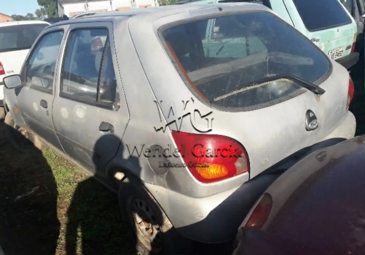 LOTE 088 - SUCATA: FORD/FIESTA