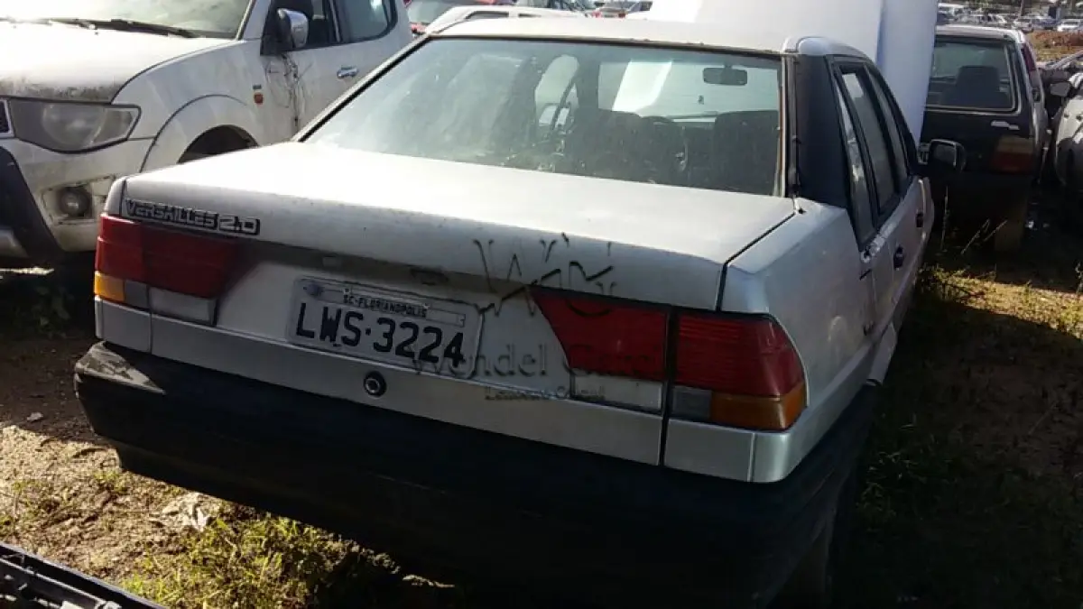LOTE 527 - SUCATA: FORD/VERSAILLES GL