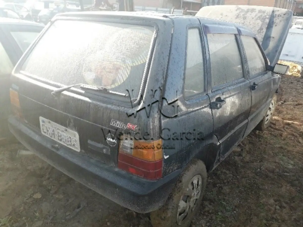 LOTE 195 - SUCATA: FIAT/UNO MILLE SX