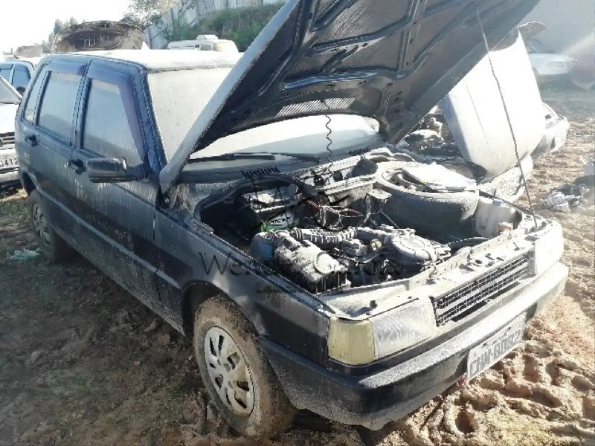 LOTE 195 - SUCATA: FIAT/UNO MILLE SX