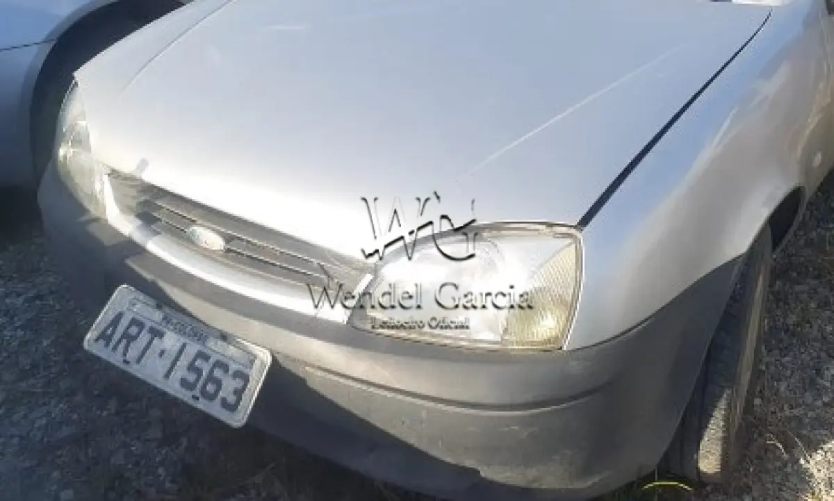LOTE 384 - SUCATA: FORD/FIESTA GL