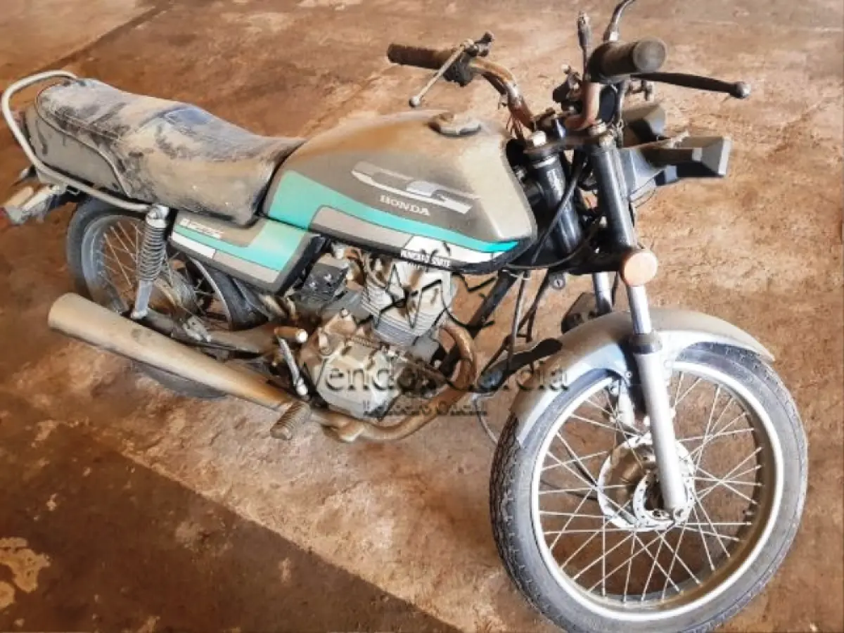 LOTE 082 - SUCATA: HONDA/CG 125