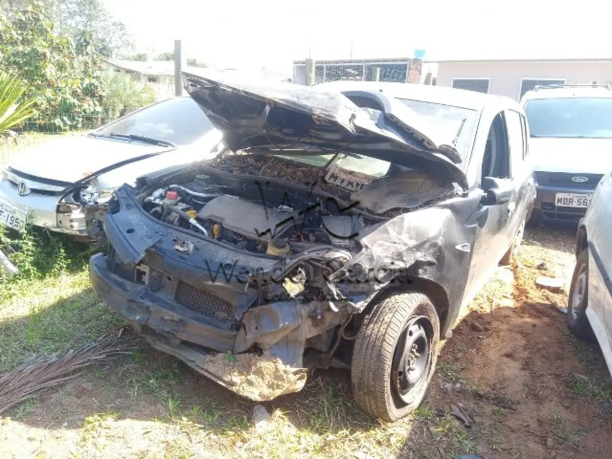 LOTE 226 - SUCATA: RENAULT/SANDERO EXP1016V