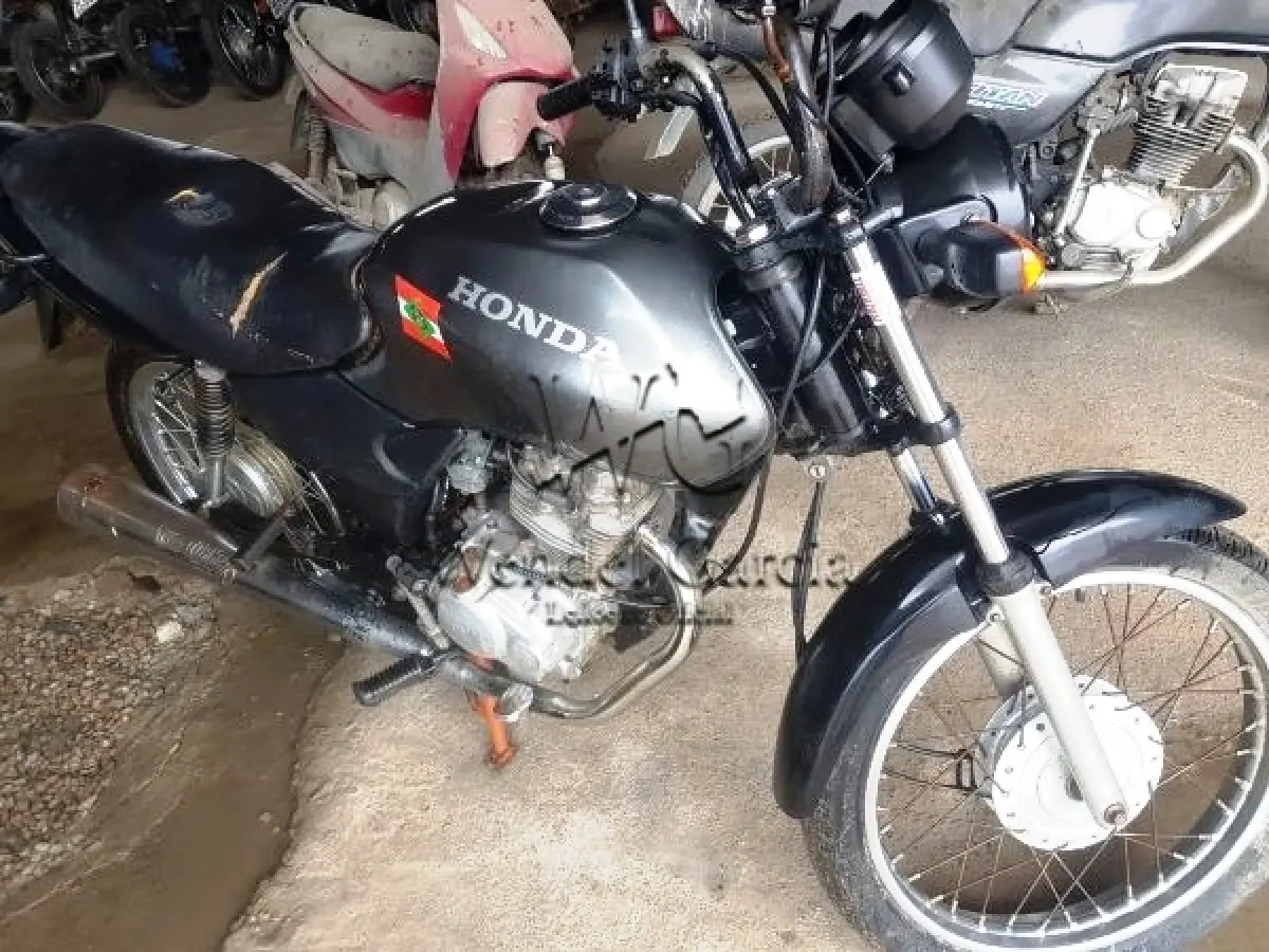 LOTE 105 - HONDA/CG 125 FAN
