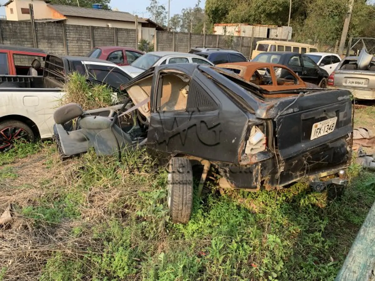 LOTE 218 - SUCATA: GM/KADETT GL