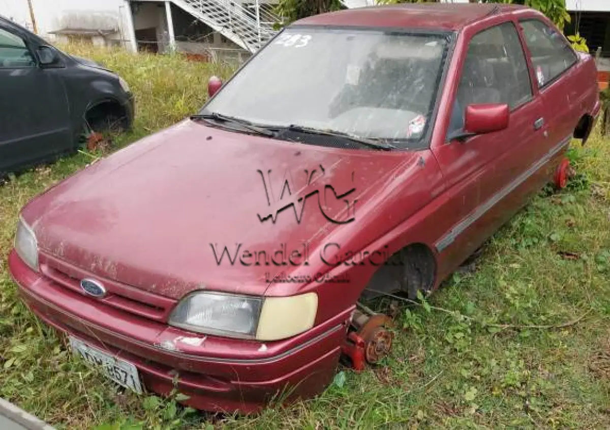 LOTE 283 - SUCATA: FORD/ESCORT 1.8 GL