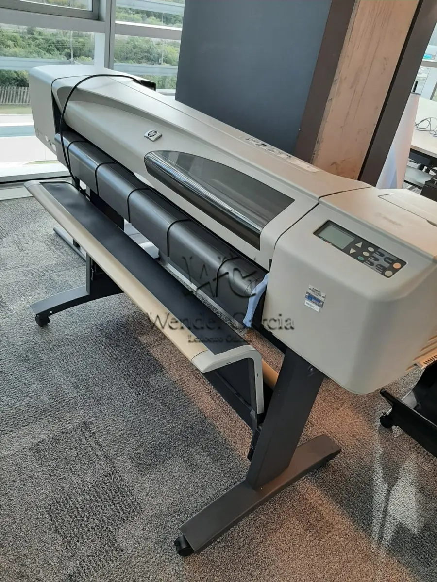 LOTE 002 - PLOTTER MCA HP MOD DESIGNJET C7770B