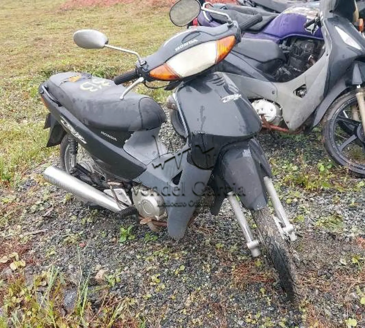 LOTE 313 - SUCATA: HONDA/C100 BIZ ES