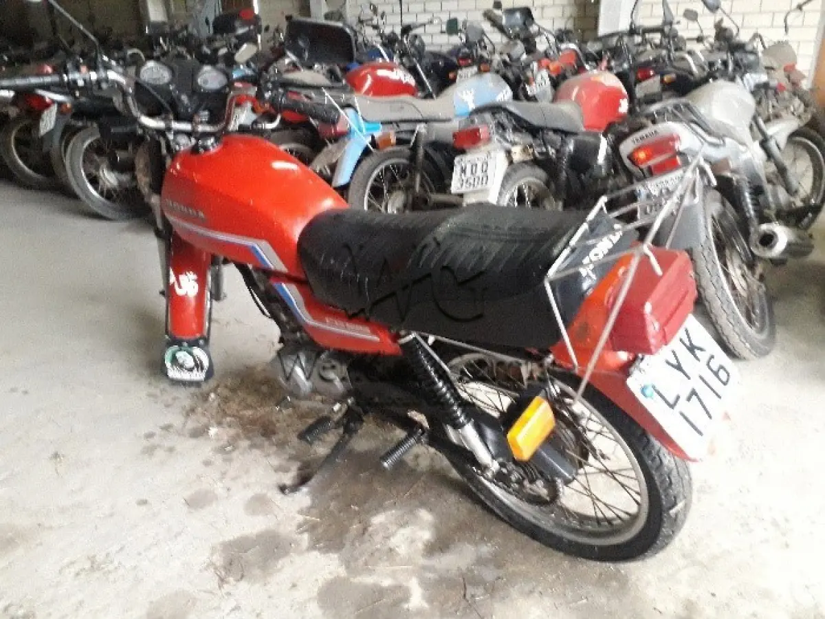 LOTE 045 - SUCATA: HONDA/CG 125