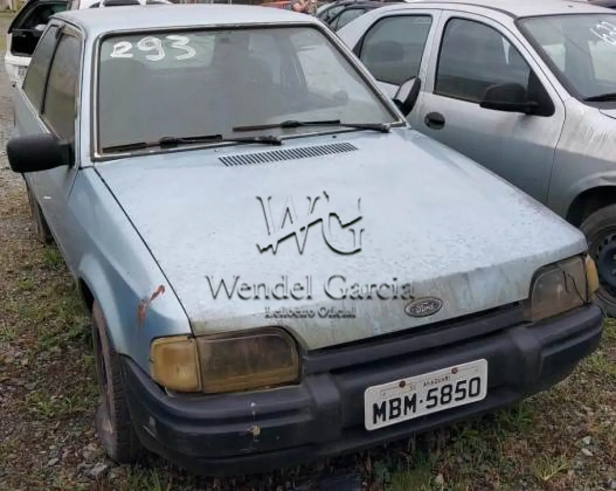 LOTE 293 - SUCATA: FORD/ESCORT GL