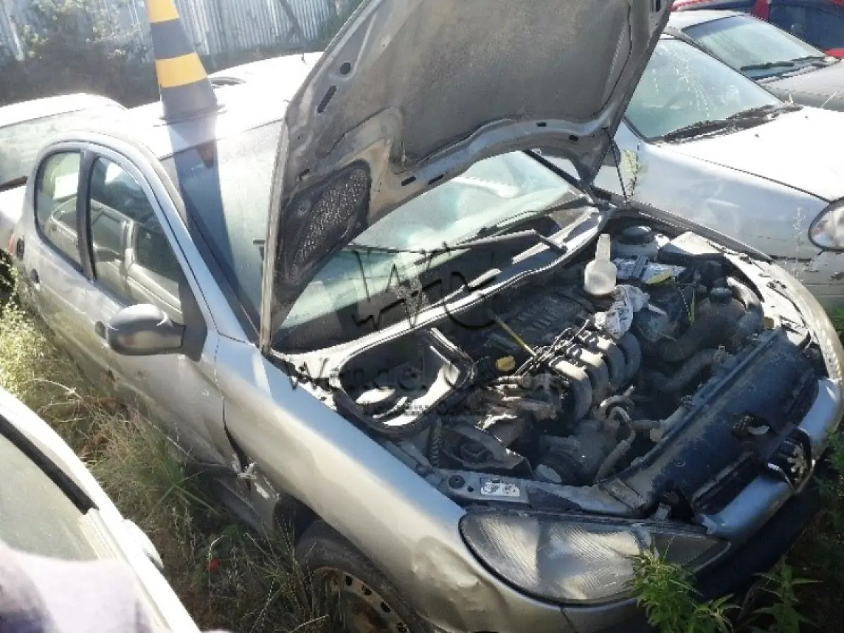 LOTE 096 - SUCATA: PEUGEOT/206 SOLEIL