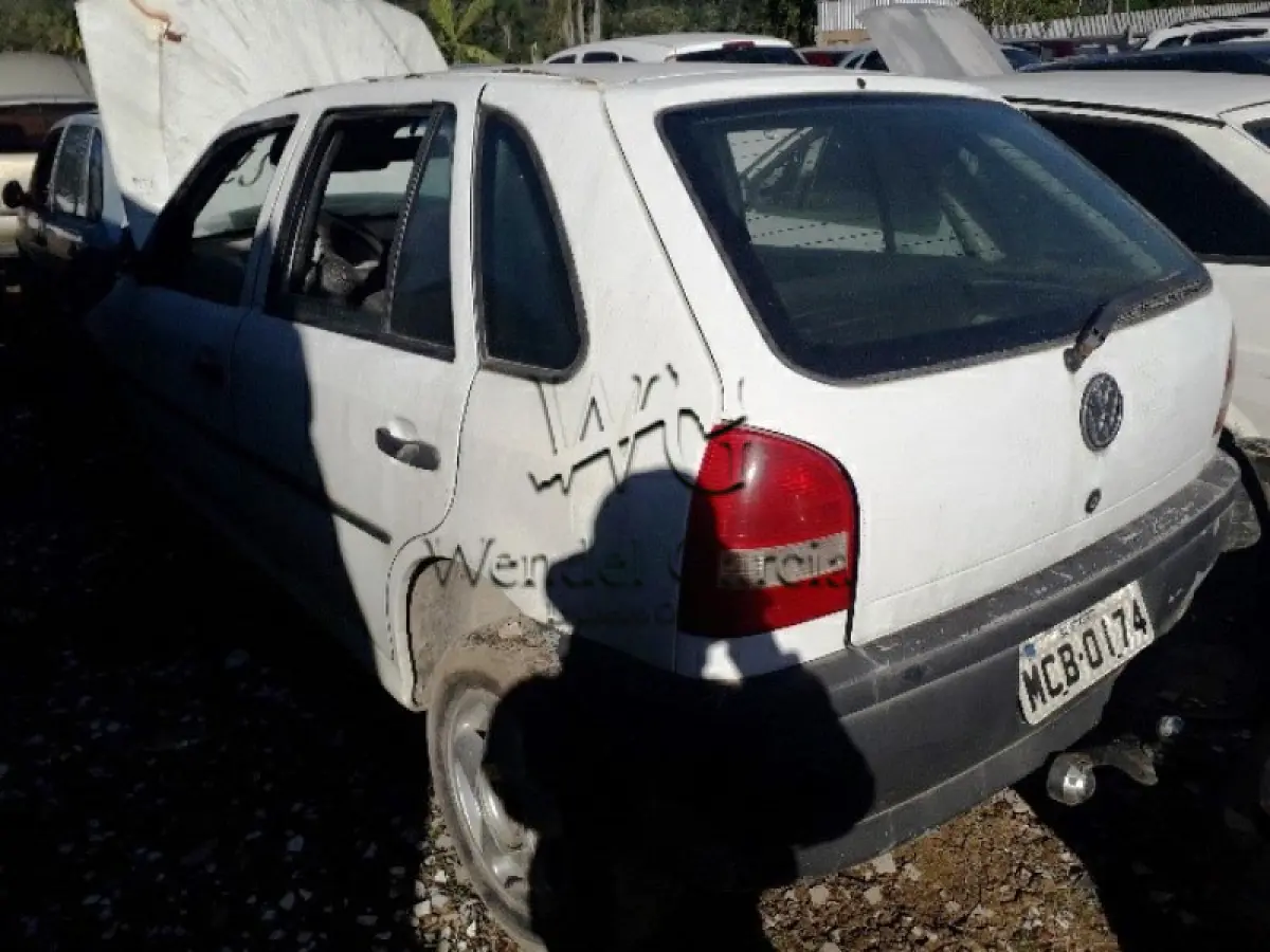 LOTE 025 - SUCATA: VW/GOL 1.0