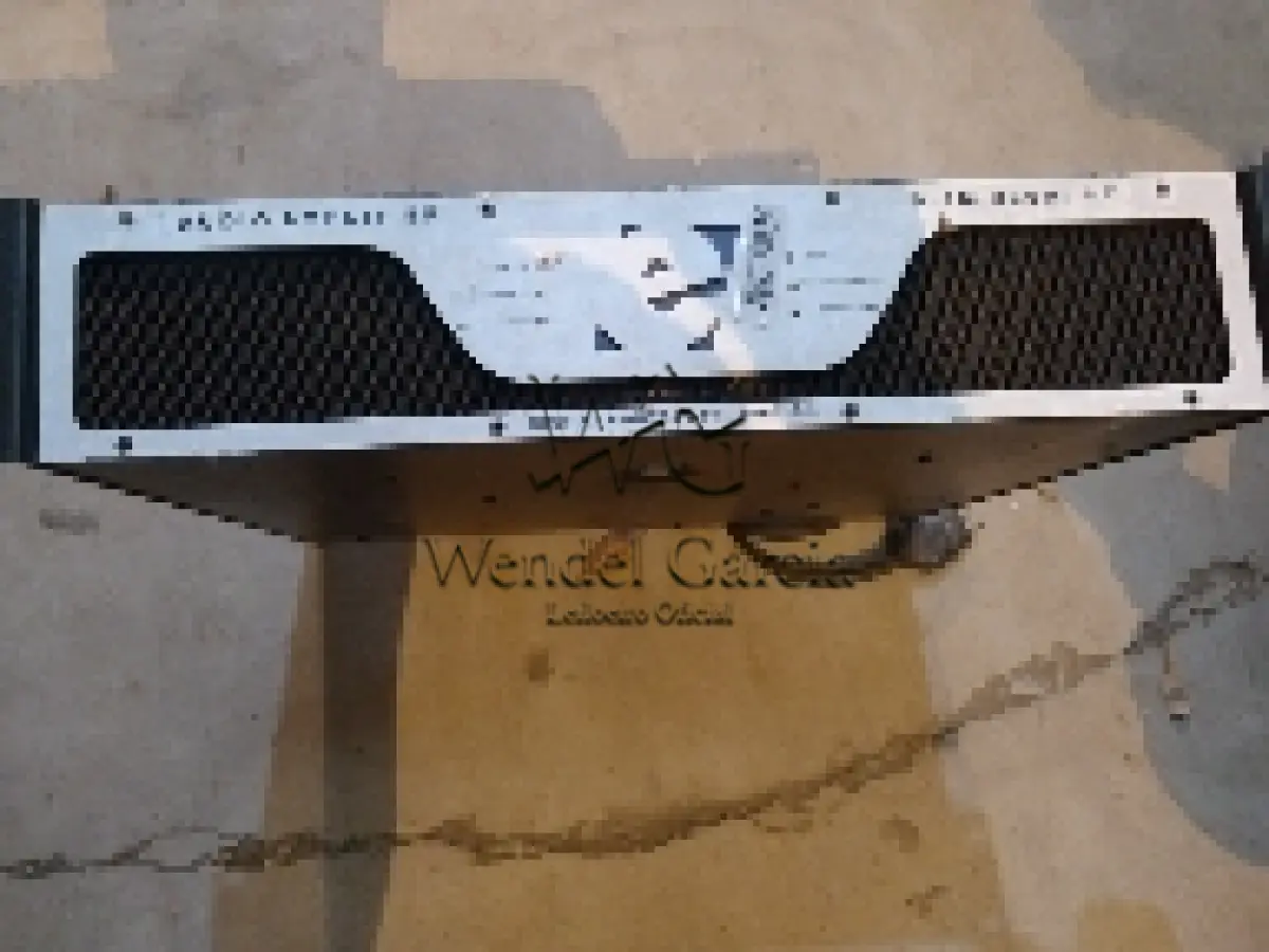 LOTE 004 - 02  CAIXAS ACUSTICA MCA TAG AUDIO POT 300WATTS; CD PLAYER MCA NUMARK MOD CDN25; 02 AMPLIFICADORES DE SOM ETELJ/SLIM-3600 POT 900W; AMPLIFICADOR DE SOM ETELJ/SLIM-6000 POT 6400W