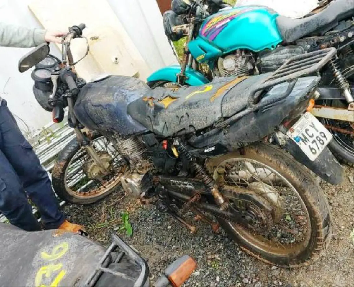 LOTE 008 - SUCATA: HONDA/CG 125 TITAN KS