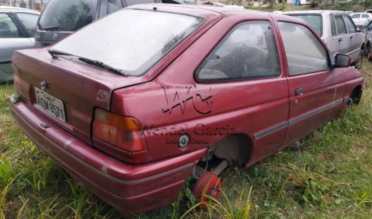 LOTE 283 - SUCATA: FORD/ESCORT 1.8 GL