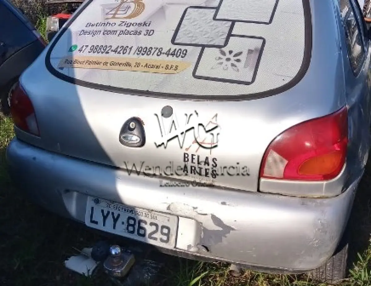 LOTE 405 - SUCATA: FORD/FIESTA