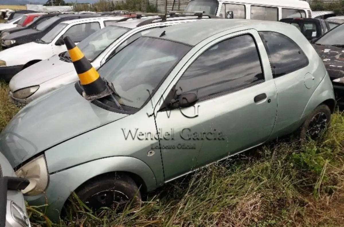 LOTE 129 - SUCATA: FORD/KA GL